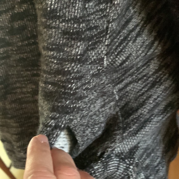 J Crew Oversized Black Heathered Funnel Neck Heavy Knit Sweatshirt XXS/XS - Picture 2 of 9
